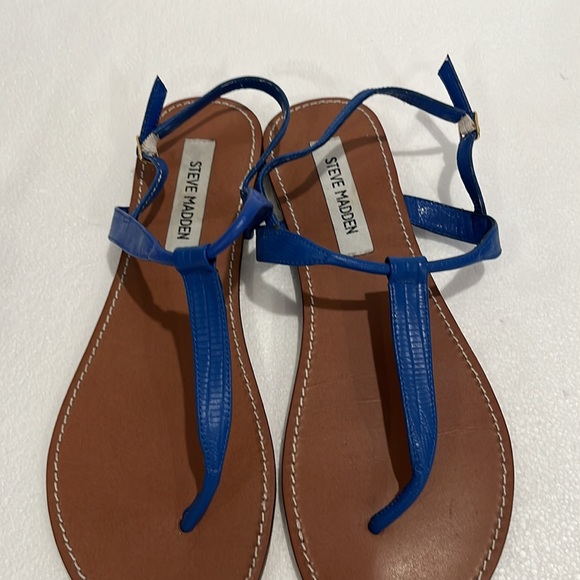 EUC STEVE MADDEN FLAT SANDALS, SZ 9.5, BLUE 100% LEATHER - Picture 2 of 8